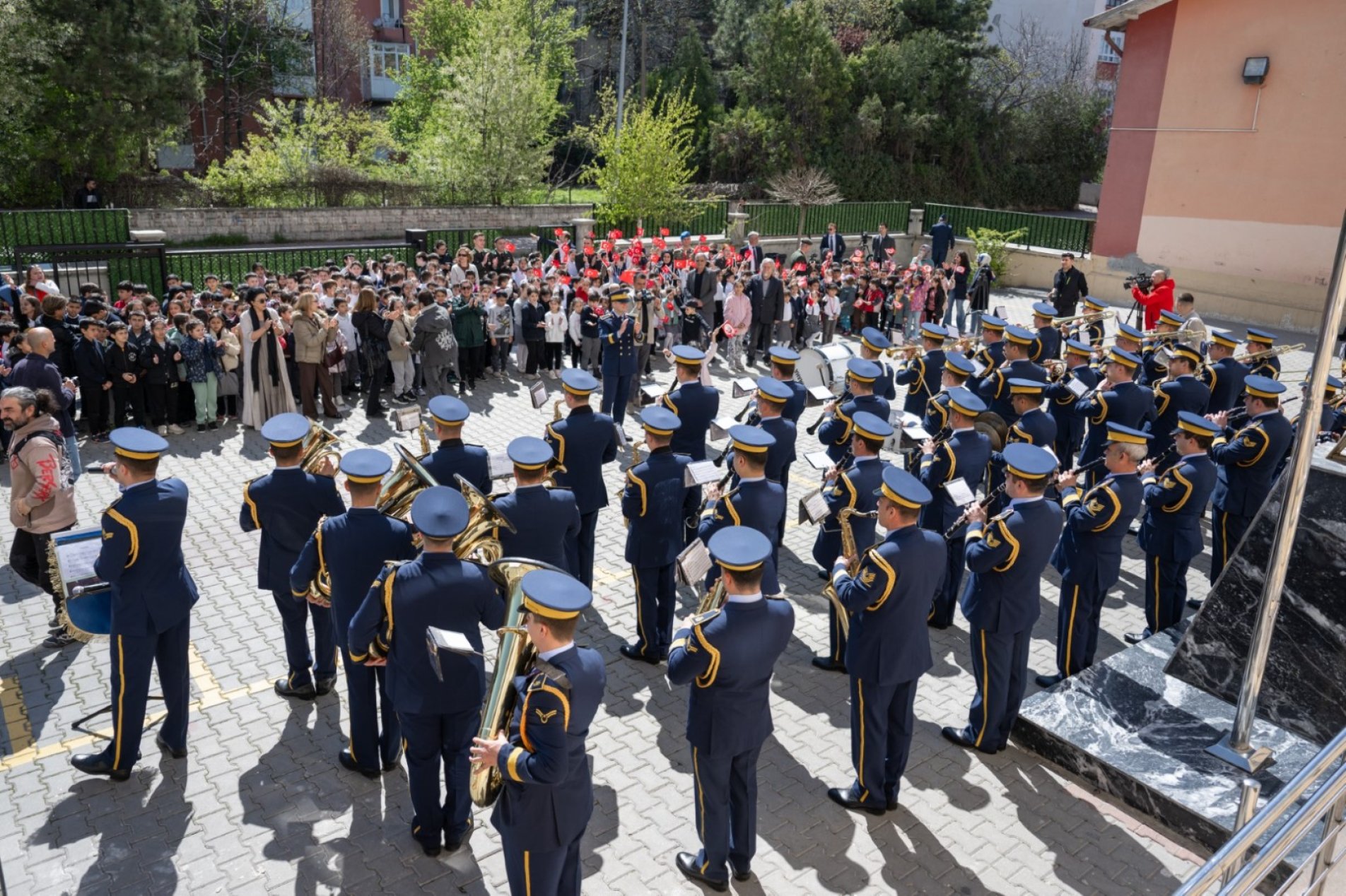 Haberin15-04-2025 Açıklamalı Görseli